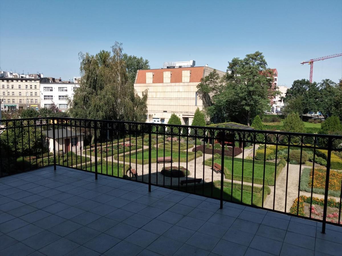 Dom Notre Dame Bed and Breakfast Breslavia Esterno foto